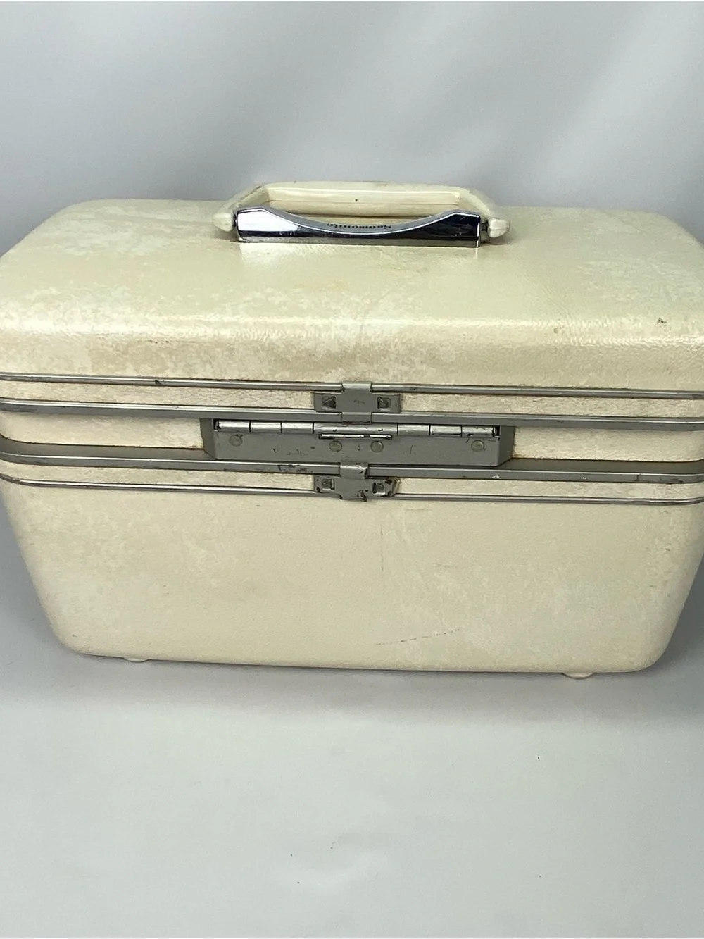 Vintage Samsonite Silhouette White Train Case Makeup Luggage Tray & Mirror